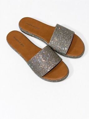 NWB Madden Girl Lizaa Rhinestone Slide Sandals Sparkly Silver Flats Size 9.5